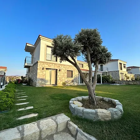 Tas Ev Villa Ildiri