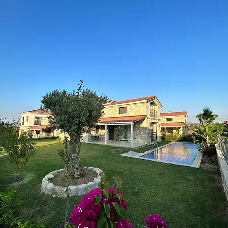 Villa Tas Ev *