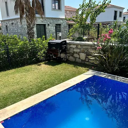 Villa Tas Ev *